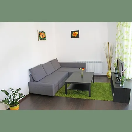 Flora Centrum Apartment Sofia