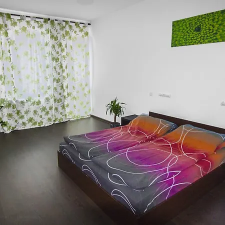 Flora Centrum Apartment Sofia